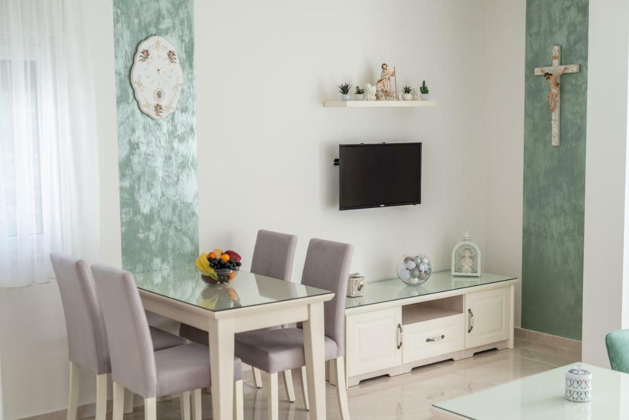 Gloria Apartments 2 Međugorje 外观 照片